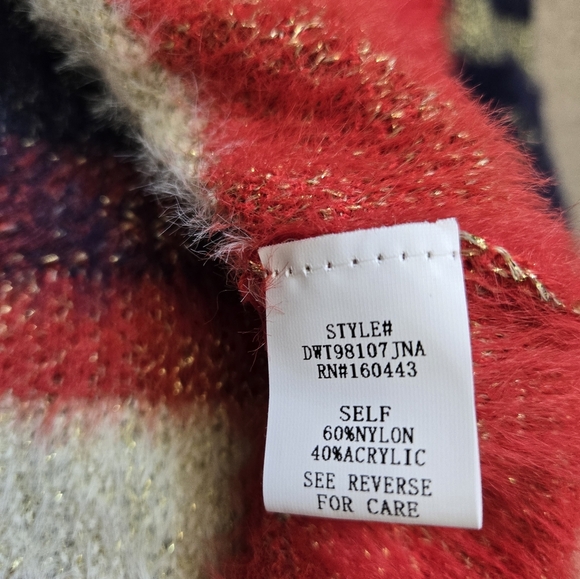 J.NNA Fuzzy Cozy Reindeer Pattern Sweater - Red, Blue, Cream. Relaxed Fit Small - Picture 8 of 10